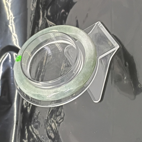 Jadeite Bangle - Picture 2 of 6